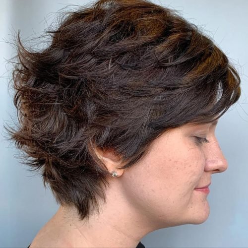 Gefiederter Pixie bei feinem Haar