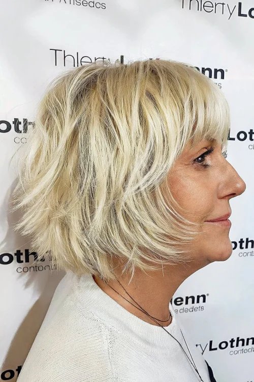 Messy Bob mit Pony